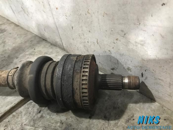 Steekas links-achter van een Mercedes-Benz C Combi (S202) 2.4 C240T V6 18V 1999