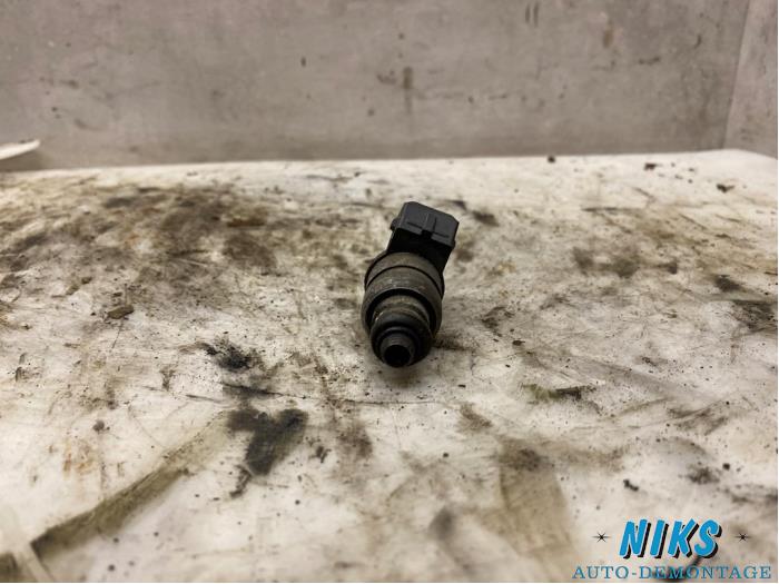 Injector (benzine injectie) van een Daewoo Matiz 0.8 S,SE 2001