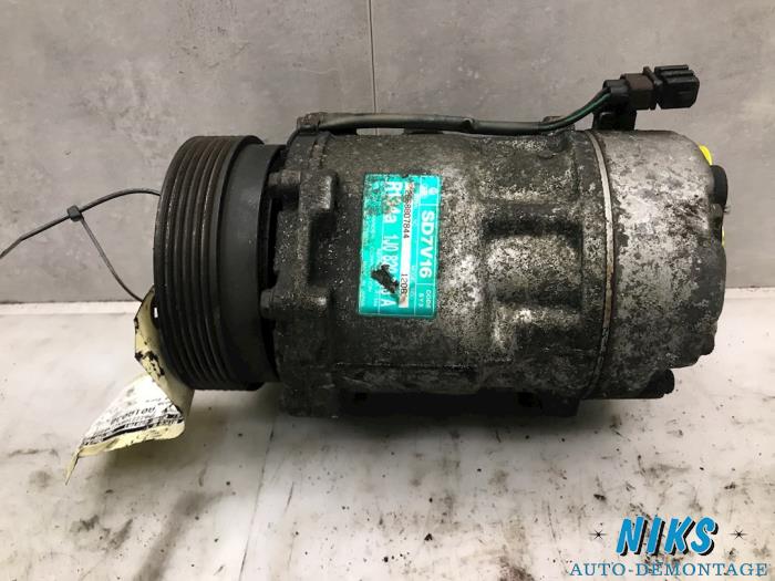 Gebruikte Aircopomp Skoda Octavia (1U2) 1.8 20V Turbo Prijs op aanvraag aangeboden door Niks autodemontage