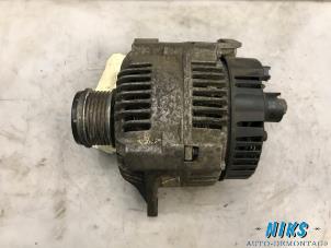 Dynamo van een Renault Megane Break/Grandtour (KA) 1.9 dCi 2003
