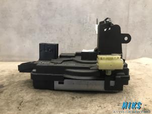 Gebruikte Portierslot Mechaniek 2deurs rechts Opel Tigra Prijs op aanvraag aangeboden door Niks autodemontage