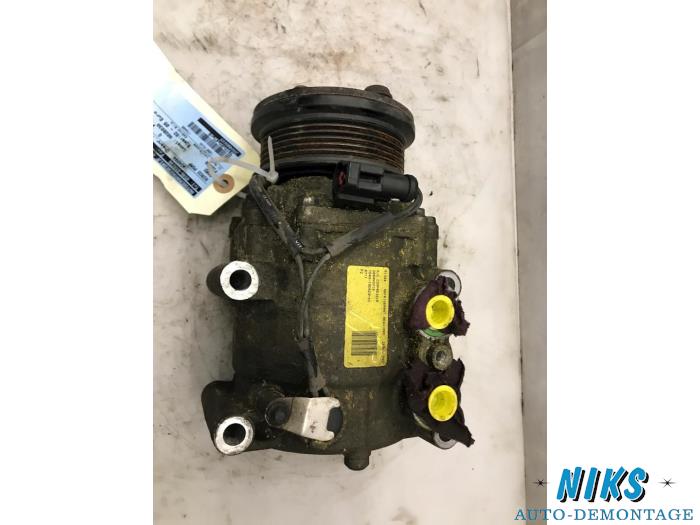 Gebruikte Aircopomp Ford Fiesta 5 (JD/JH) 1.25 16V Prijs op aanvraag aangeboden door Niks autodemontage