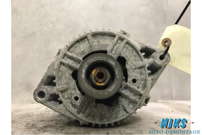 Gebruikte Dynamo Opel Omega B (25/26/27) 2.2 16V Prijs op aanvraag aangeboden door Niks autodemontage