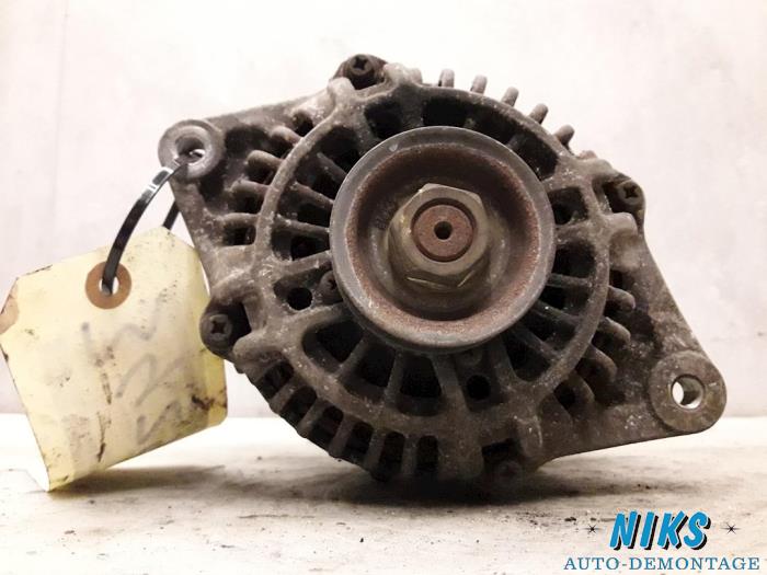 Gebruikte Dynamo Mazda 323 F (BA14) 1.5i GLX,GT 16V Prijs op aanvraag aangeboden door Niks autodemontage