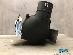 Dynamo van een Ford Mondeo III Wagon 2.0 TDdi 90 16V 2001