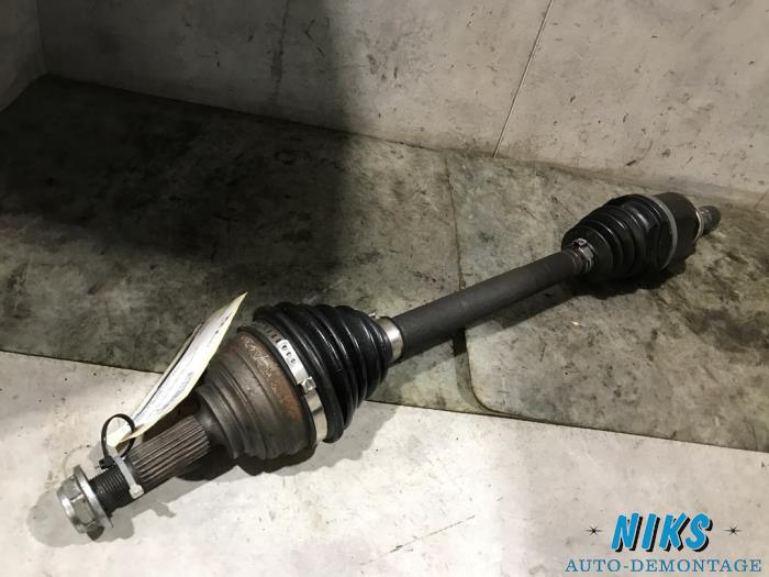 Gebruikte Aandrijfas links-voor Renault Megane II (BM/CM) 1.5 dCi 80 Prijs op aanvraag aangeboden door Niks autodemontage