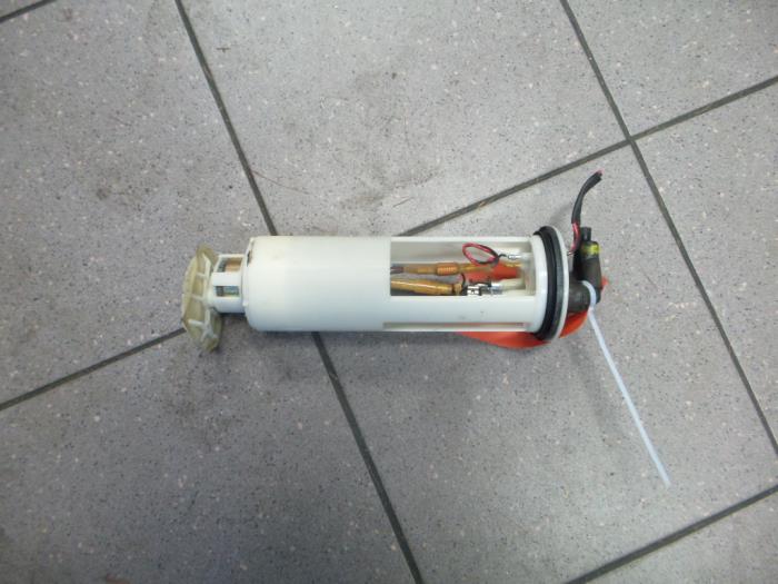 Gebruikte Tank element Pomp Volvo S70 2.5 10V Prijs € 40,00 Margeregeling aangeboden door Autosloopbedrijf H.C.Stouten