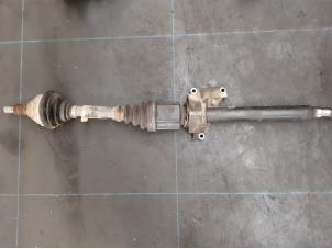 Gebruikte Cardanas rechts-voor (VWA) Fiat Croma (194) 1.9 D Multijet Prijs € 60,00 Margeregeling aangeboden door Autosloopbedrijf H.C.Stouten