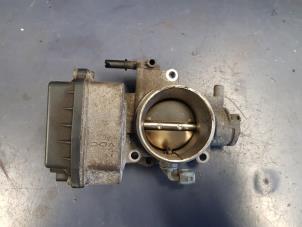 Gebruikte Gasklephuis Peugeot 407 (6D) 2.0 16V Prijs € 50,00 Margeregeling aangeboden door Autosloopbedrijf H.C.Stouten