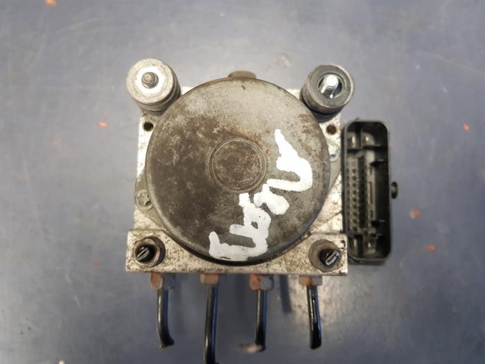 Gebruikte ABS Pomp Citroen Nemo (AA) 1.4 HDi 70 Prijs € 80,00 Margeregeling aangeboden door Autosloopbedrijf H.C.Stouten