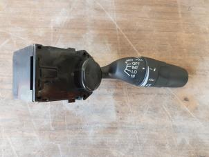 Gebruikte Ruitenwis Schakelaar Honda Civic (FA/FD) 1.3 Hybrid Prijs € 25,00 Margeregeling aangeboden door Autosloopbedrijf H.C.Stouten