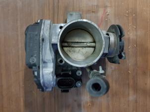 Gebruikte Gasklephuis Volkswagen Golf III Cabrio Restyling (1E7) 2.0 Prijs € 50,00 Margeregeling aangeboden door Autosloopbedrijf H.C.Stouten