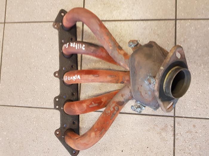 Gebruikte Spruitstuk Uitlaat Volvo 850 Estate 2.5i 20V Prijs € 50,00 Margeregeling aangeboden door Autosloopbedrijf H.C.Stouten