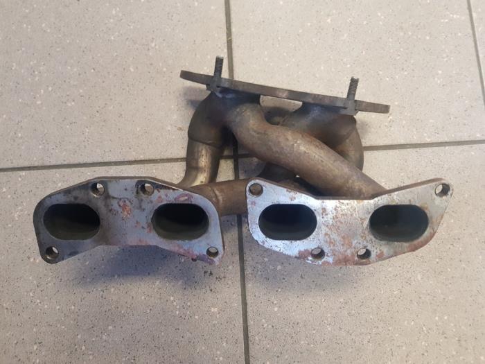 Gebruikte Uitlaatspruitstuk Volkswagen Bora (1J2) 2.0 Prijs € 50,00 Margeregeling aangeboden door Autosloopbedrijf H.C.Stouten
