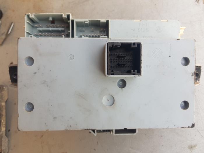 Gebruikte Kontaktslot + computer Fiat Punto II (188) 1.4 16V Prijs € 125,00 Margeregeling aangeboden door Autosloopbedrijf H.C.Stouten
