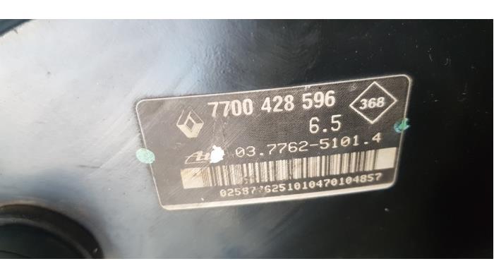 Gebruikte Rembekrachtiger Renault Scénic I (JA) 1.6 16V Prijs € 60,00 Margeregeling aangeboden door Autosloopbedrijf H.C.Stouten