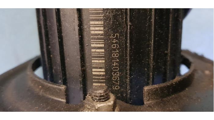 Gebruikte Luchtpomp Uitlaatgas BMW 3 serie Touring (E46/3) 318i 16V Prijs € 50,00 Margeregeling aangeboden door Autosloopbedrijf H.C.Stouten