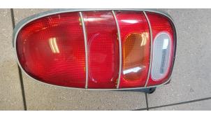 Gebruikte Achterlicht rechts Daihatsu Cuore (L251/271/276) 1.0 12V Prijs € 25,00 Margeregeling aangeboden door Autosloopbedrijf H.C.Stouten