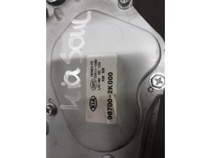 Gebruikte Ruitenwissermotor achter Kia Soul I (AM) 1.6 CRDi 16V Prijs € 35,00 Margeregeling aangeboden door Autosloopbedrijf H.C.Stouten