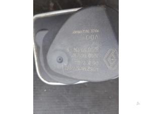 Gebruikte Gasklephuis Renault Modus/Grand Modus (JP) 1.6 16V Prijs € 40,00 Margeregeling aangeboden door Autosloopbedrijf H.C.Stouten