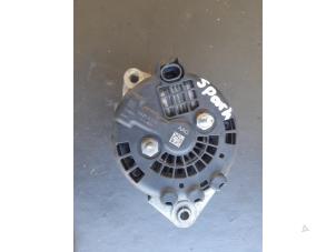 Gebruikte Dynamo Chevrolet Spark (M300) 1.0 16V Prijs € 40,00 Margeregeling aangeboden door Autosloopbedrijf H.C.Stouten