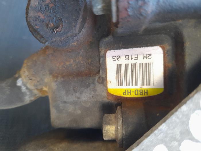 Gebruikte Servopomp Ford Fiesta 5 (JD/JH) 1.25 16V Prijs € 50,00 Margeregeling aangeboden door Autosloopbedrijf H.C.Stouten