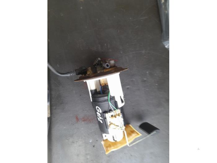 Gebruikte Tank element Pomp Hyundai Getz 1.6i 16V Prijs € 30,00 Margeregeling aangeboden door Autosloopbedrijf H.C.Stouten