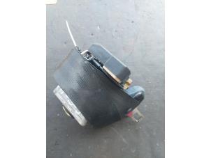 Gebruikte Veiligheidsgordel links-voor Skoda Fabia (6Y2) 1.4i Prijs € 50,00 Margeregeling aangeboden door Autosloopbedrijf H.C.Stouten