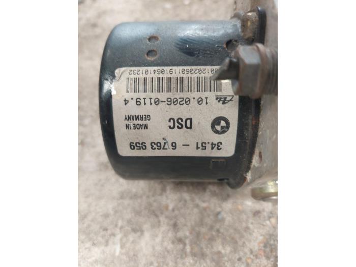 Gebruikte ABS Pomp BMW 3 serie Touring (E46/3) 316i 16V Prijs € 100,00 Margeregeling aangeboden door Autosloopbedrijf H.C.Stouten