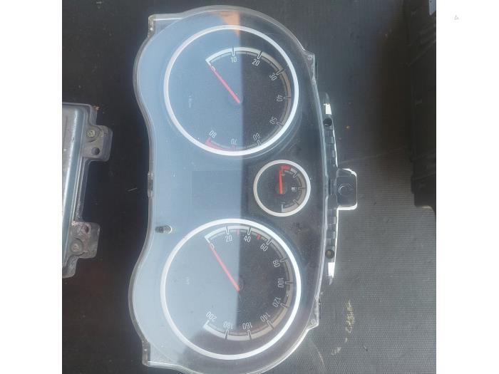 Gebruikte Kontaktslot + computer Opel Corsa D 1.2 ecoFLEX Prijs € 125,00 Margeregeling aangeboden door Autosloopbedrijf H.C.Stouten
