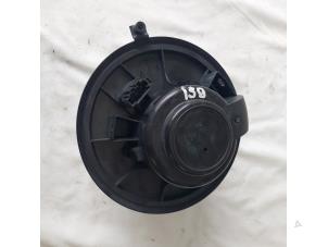 Gebruikte Kachel Ventilatiemotor Alfa Romeo 159 (939AX) 2.2 JTS 16V Prijs € 40,00 Margeregeling aangeboden door Autosloopbedrijf H.C.Stouten