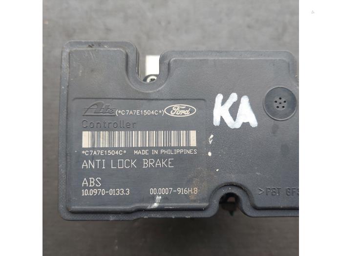 ABS Pomp van een Ford Ka I 1.3i 2007