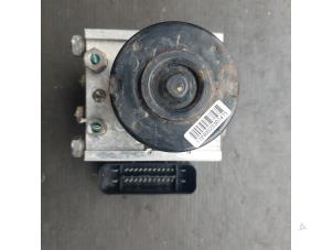 Gebruikte ABS Pomp Ford Ka I 1.3i Prijs € 80,00 Margeregeling aangeboden door Autosloopbedrijf H.C.Stouten