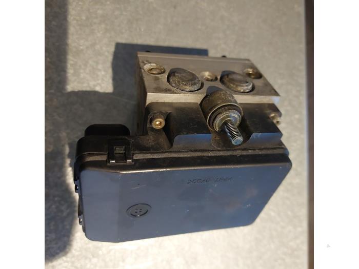 Gebruikte ABS Pomp Honda Jazz (GD/GE2/GE3) 1.3 i-Dsi Prijs € 75,00 Margeregeling aangeboden door Autosloopbedrijf H.C.Stouten