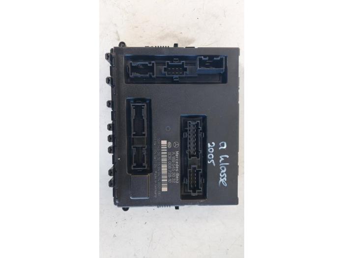 Gebruikte Bodycontrol Module Mercedes A (W169) 2.0 A-180 CDI 16V 5-Drs. Prijs € 50,00 Margeregeling aangeboden door Autosloopbedrijf H.C.Stouten
