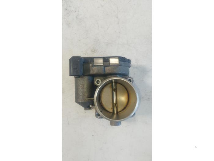 Gebruikte Gasklephuis Audi A4 (B6) 1.8 T 20V Prijs € 35,00 Margeregeling aangeboden door Autosloopbedrijf H.C.Stouten