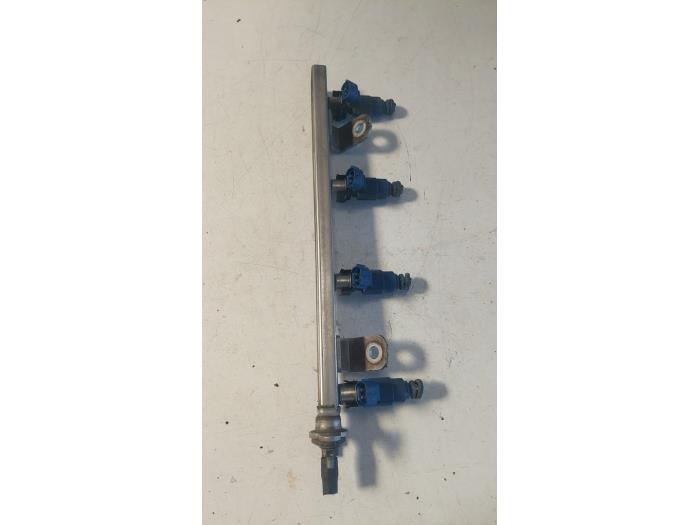Gebruikte Verstuiver brug Hyundai i30 Crosswagon (WWH) 1.4 CVVT 16V Prijs € 50,00 Margeregeling aangeboden door Autosloopbedrijf H.C.Stouten