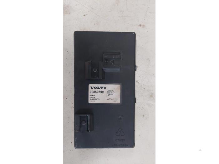 Gebruikte Module Bodycontrol Volvo S40 (VS) 1.8 16V Prijs € 40,00 Margeregeling aangeboden door Autosloopbedrijf H.C.Stouten