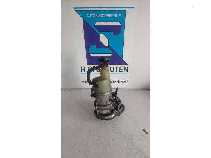 Gebruikte Servopomp Ford Mondeo IV 1.6 EcoBoost 16V Prijs € 100,00 Margeregeling aangeboden door Autosloopbedrijf H.C.Stouten