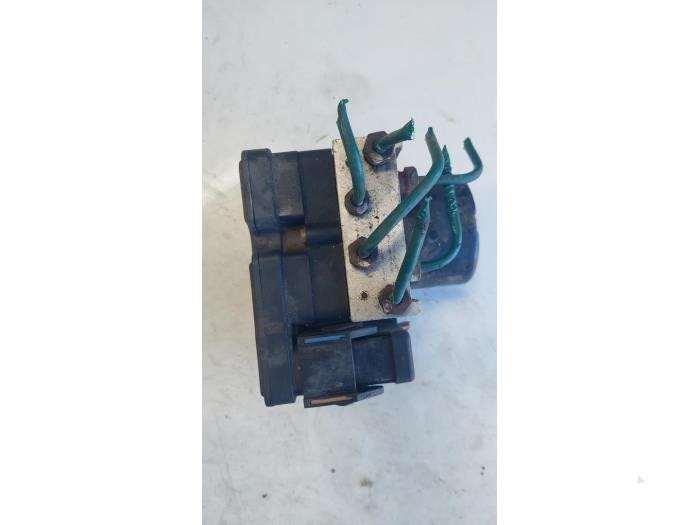 Gebruikte ABS Pomp Ford Ka I 1.3i Prijs € 80,00 Margeregeling aangeboden door Autosloopbedrijf H.C.Stouten