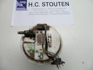 Gebruikte Brandstofpomp Elektrisch Peugeot 307 Break (3E) 1.4 Prijs € 50,00 Margeregeling aangeboden door Autosloopbedrijf H.C.Stouten