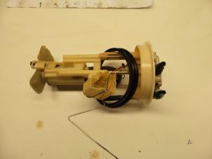 Gebruikte Tank element Pomp Renault Laguna I (B56) 1.8 Prijs € 40,00 Margeregeling aangeboden door Autosloopbedrijf H.C.Stouten