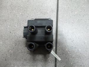 Gebruikte Bobine Ford Focus 1 Wagon 1.8 16V Prijs € 40,00 Margeregeling aangeboden door Autosloopbedrijf H.C.Stouten