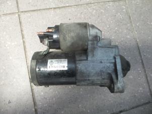 Gebruikte Startmotor Renault Grand Scénic II (JM) 1.5 dCi 105 Prijs € 45,00 Margeregeling aangeboden door Autosloopbedrijf H.C.Stouten