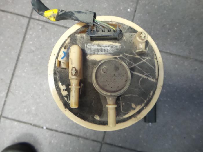 Gebruikte Tank element Pomp Mitsubishi Colt Prijs € 50,00 Margeregeling aangeboden door Autosloopbedrijf H.C.Stouten