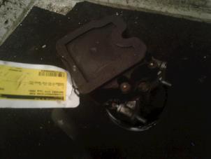 Gebruikte Servopomp Mercedes Vito (639.6) 2.2 109 CDI 16V Prijs € 50,00 Margeregeling aangeboden door Autodemontage de Zaag