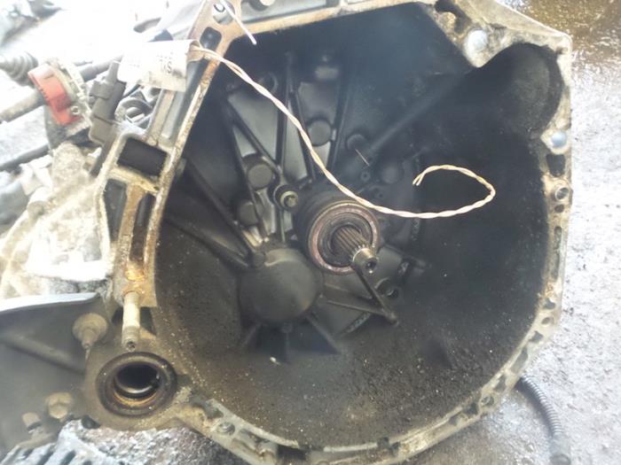 Versnellingsbak van een Renault Megane II (BM/CM) 1.5 dCi 105 2005