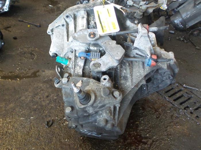 Versnellingsbak van een Renault Megane II (BM/CM) 1.5 dCi 105 2005