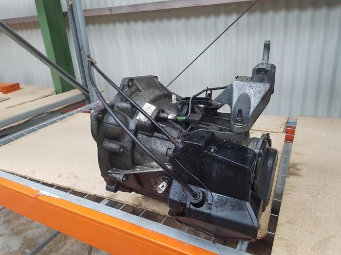 Gebruikte Versnellingsbak Ford Focus 1 Wagon 1.4 16V Prijs € 100,00 Margeregeling aangeboden door Autodemontage de Zaag