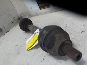 Gebruikte Homokineetas rechts-voor Ford Focus C-Max 2.0 TDCi 16V Prijs € 40,00 Margeregeling aangeboden door Autodemontage de Zaag